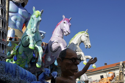 20140309-Carnevale-Viareggio-11